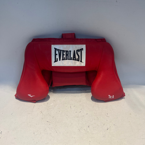 Vist Large View of Product Image Which is Used Everlast Boxing Headgear Red