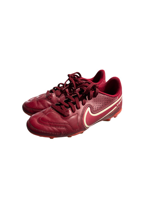 Vist Large View of Product Image Which is Used Nike Soccer Cleats Maroon Junior 01