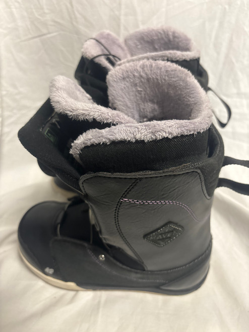 Vist Large View of Product Image Which is Used K2 HAVEN Womens Snowboard Boots Black Senior 7