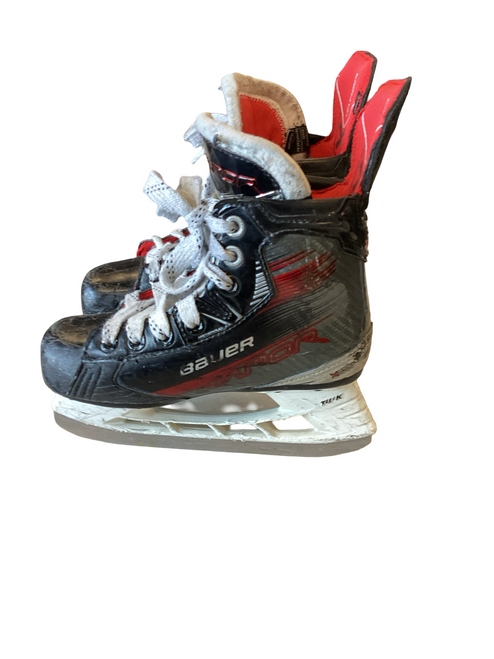 Vist Large View of Product Image Which is Used Bauer VAPOR LTX PRO Youth Hockey Skate Youth 13.5