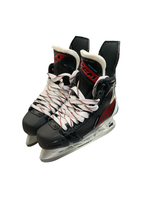 Vist Large View of Product Image Which is Used CCM JETSPEED FT680 Senior Hockey Skate Senior 7.5
