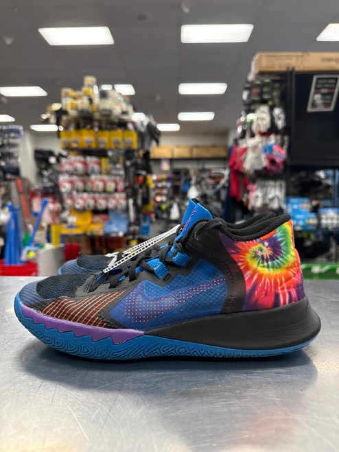 Vist Large View of Product Image Which is Used Nike KYRIE FLYTRAP 5 TIE DYE Basketball Shoes M Royal Blue Senior 7