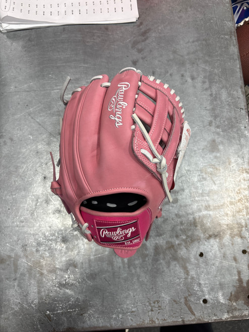 Vist Large View of Product Image Which is Used Rawlings HEART OF THE HIDE R2G BB/SB Glove RH Throw Pink 11 1/2"