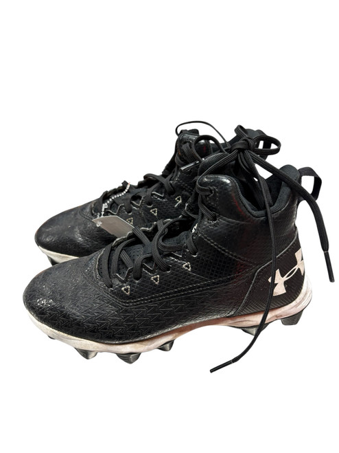 Vist Large View of Product Image Which is Used Under Armour Jr FB Cleats Black Junior 03