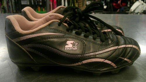 Vist Large View of Product Image Which is Used STARTER CLEAT BB/SB Cleats Pink Junior 02
