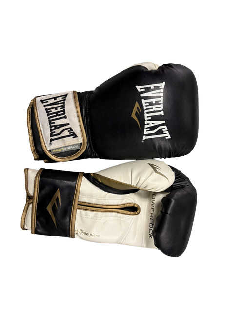 Vist Large View of Product Image Which is Used Everlast Boxing Gloves None M/L
