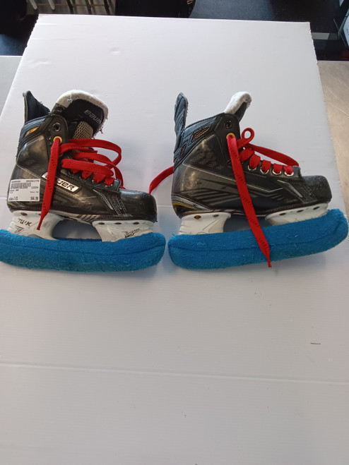 Vist Large View of Product Image Which is Used Bauer 160 Junior Hockey Skate Junior 01