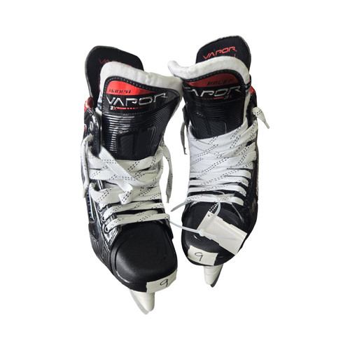 Vist Large View of Product Image Which is Used Bauer VAPOR 3X Senior Hockey Skate Senior 9