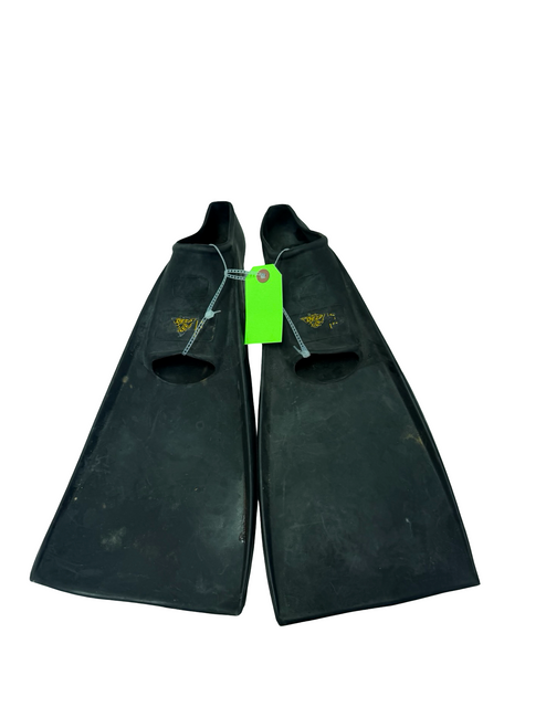 Vist Large View of Product Image Which is Used Deep See Swim Fins Black 7-8