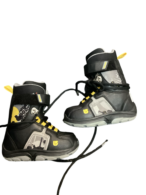 Vist Large View of Product Image Which is Used Burton FREESTYLE LACE Boys Snowboard Boots Black Junior 02