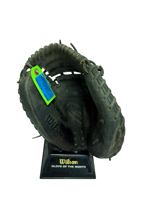 Vist Large View of Product Image Which is Used Wilson A2000 PRO-STOCK M23 Baseball Catchers Mitt RH Throw Black 33 1/2"