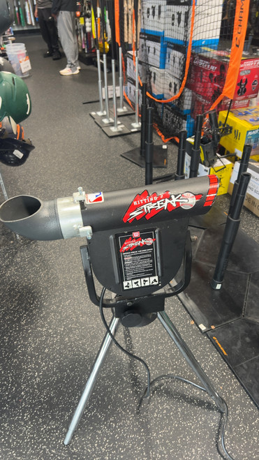 Vist Large View of Product Image Which is Used Wilson HITTING STREAK BB/SB Pitching Machine