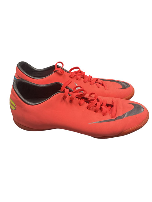 Vist Large View of Product Image Which is Used Nike Soccer Indoor Shoes Orange Senior 6.5