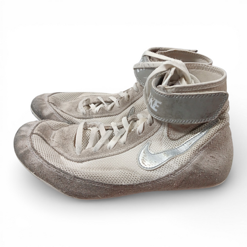 Vist Large View of Product Image Which is Used Nike Wrestling Shoes White Senior 8