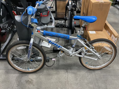 Vist Large View of Product Image Which is Used LANDING GEAR BOYS BIKE Hybrid/City Bike Boys Royal Blue 20"