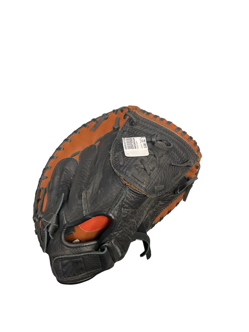 Vist Large View of Product Image Which is Used MacGregor BBCMPROX BB/SB Catchers RH Throw Black 32"