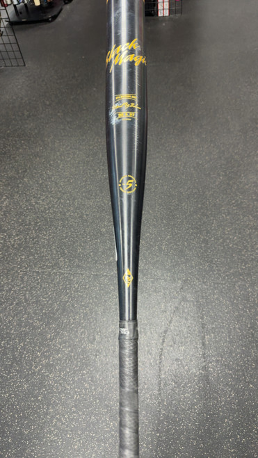 Vist Large View of Product Image Which is Used Easton BLACK MAGIC BB/SB USSSA 2 3/4 Bat 32"