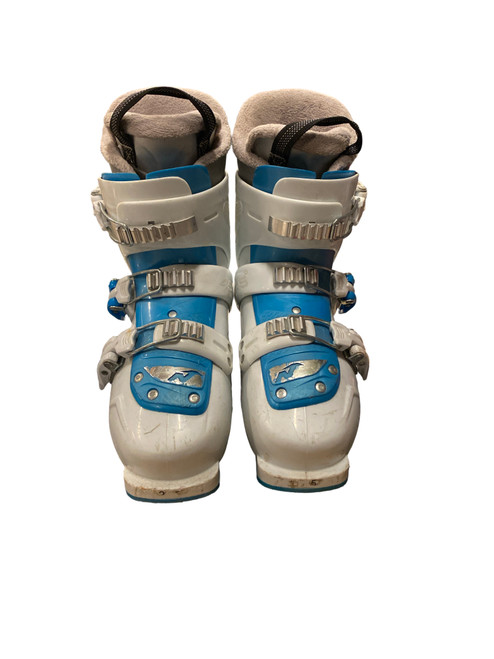 Vist Large View of Product Image Which is Used Nordica FIRE ARROW TEAM 3 Girls DH Ski Boot White 225 MP - J04.5 - W5.5