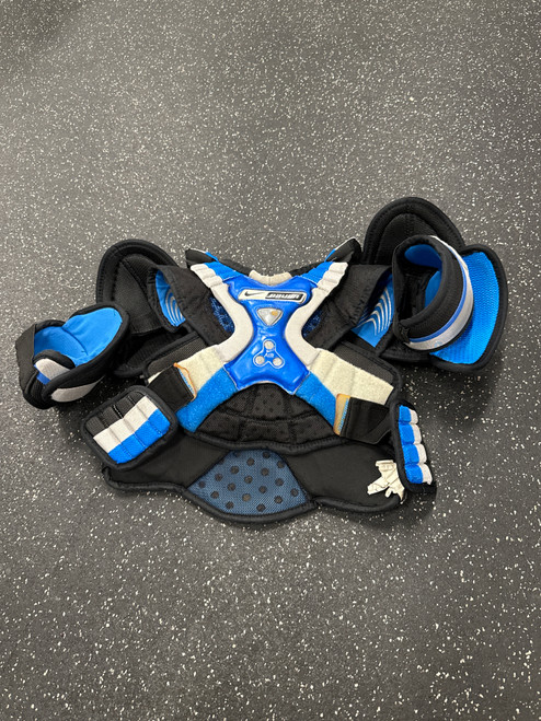 Vist Large View of Product Image Which is Used Bauer ONE 90 Junior Shoulder Pads MD