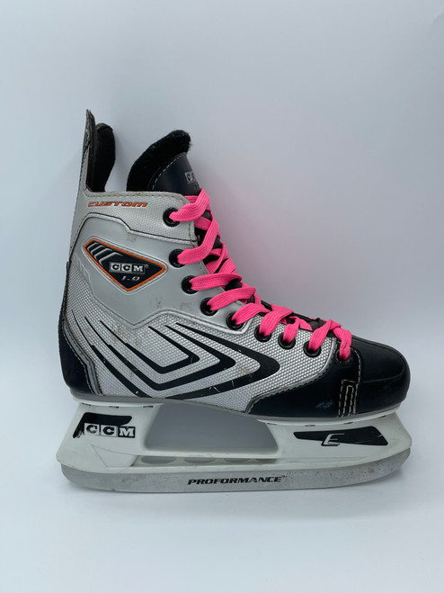 Vist Large View of Product Image Which is Used CCM 1-0 Junior Hockey Skate Junior 04