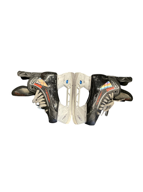 Vist Large View of Product Image Which is Used True TRUE HZRDUS 5X SZ 2.5 HOCKEY SKATES Junior Hockey Skate Junior 02.5