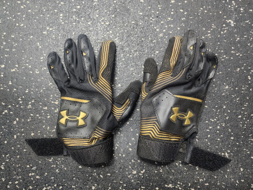 Vist Large View of Product Image Which is Used Under Armour BB/SB Batting Gloves Black SM