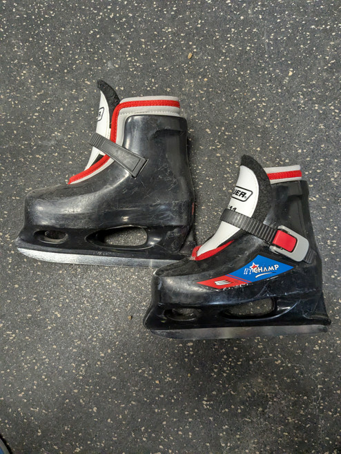 Vist Large View of Product Image Which is Used Bauer BAUER ADJUSTABLE Boys Softboot Skate Black Youth 10.0