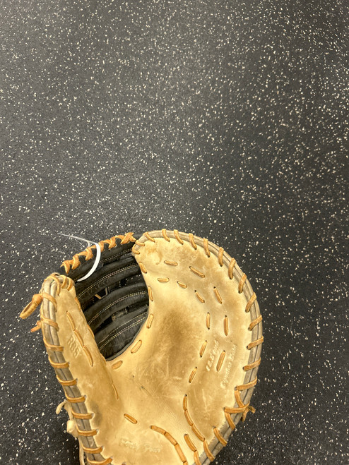 Vist Large View of Product Image Which is Used 44 PRO RB5 BB/SB First Base RH Throw Brown 12 1/2"