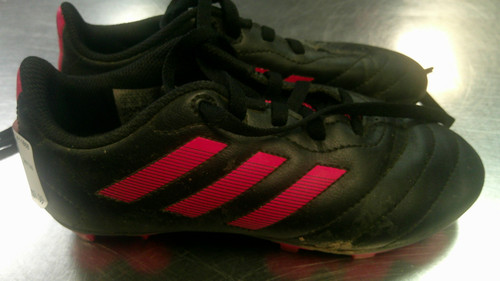 Vist Large View of Product Image Which is Used Adidas Soccer Cleats Black Junior 01
