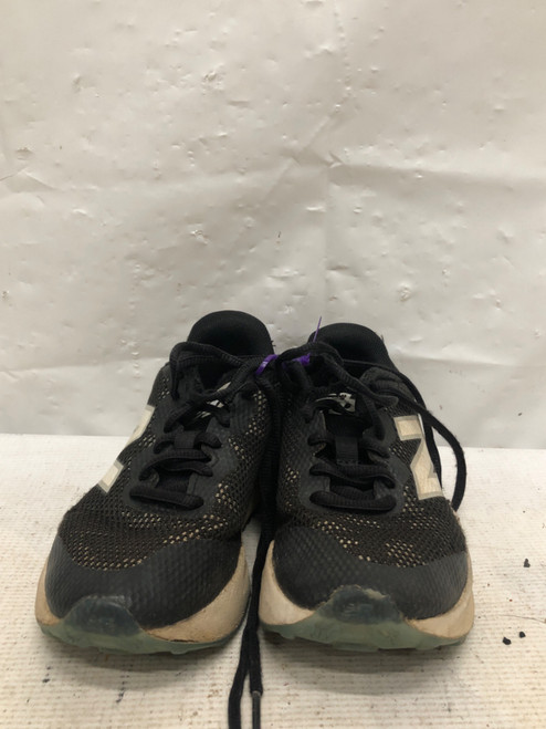 Vist Large View of Product Image Which is Used New Balance TURF CLEAT BB/SB Cleats Black Youth 13.0