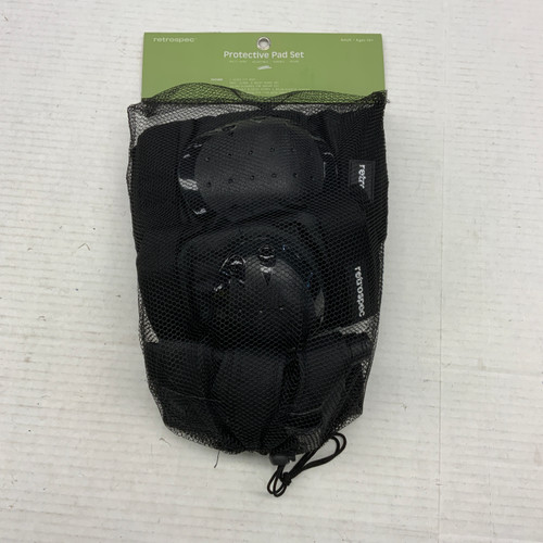 Vist Large View of Product Image Which is New PROTECTIVE PADS BLACK ADLT