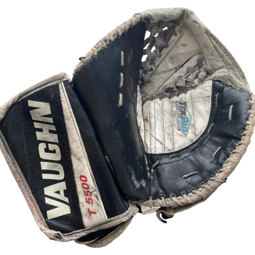 Vist Large View of Product Image Which is Used Vaughn T 5500 Senior Goalie Catcher Black