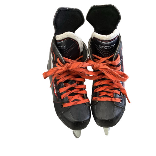 Vist Large View of Product Image Which is Used CCM JET SPEED Youth Hockey Skate Youth 13.0