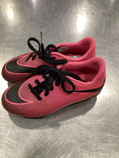 Vist Large View of Product Image Which is Used Nike Soccer Cleats Pink Youth 11.0