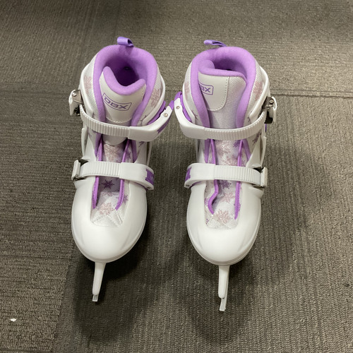 Vist Large View of Product Image Which is Used DBX BLITZ Junior Hockey Skate Adjustable