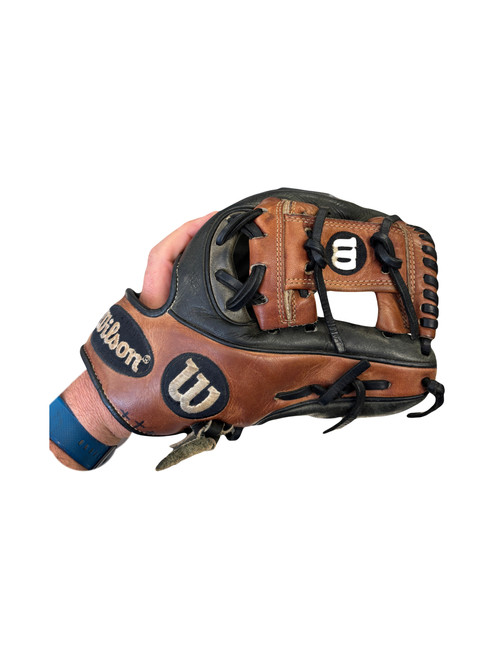 Vist Large View of Product Image Which is Used Wilson A2K BB/SB Glove RH Throw Black 11 1/2"