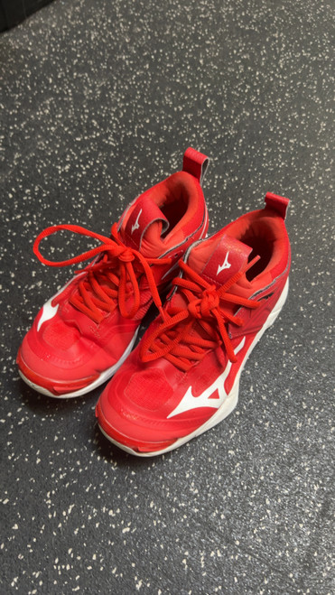 Vist Large View of Product Image Which is Used Mizuno VB Shoes Adult Red Senior 6