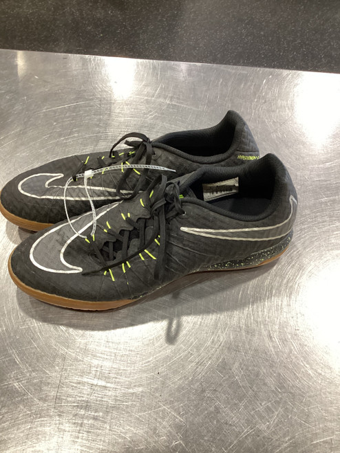 Vist Large View of Product Image Which is Used Nike Soccer Indoor Shoes Black Senior 9