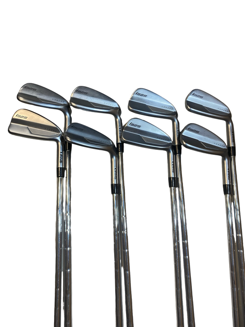 Vist Large View of Product Image Which is Used Ping I525 Mens Iron Set RH 5I-GW/AW