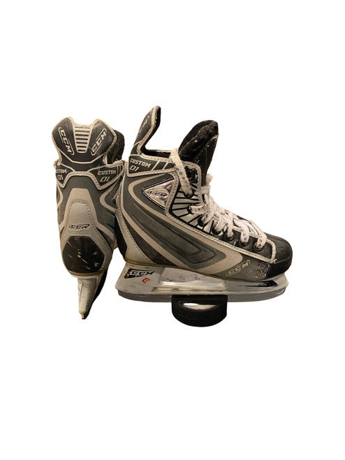 Vist Large View of Product Image Which is Used CCM CUSTOM 01 Youth Hockey Skate Youth 13.0