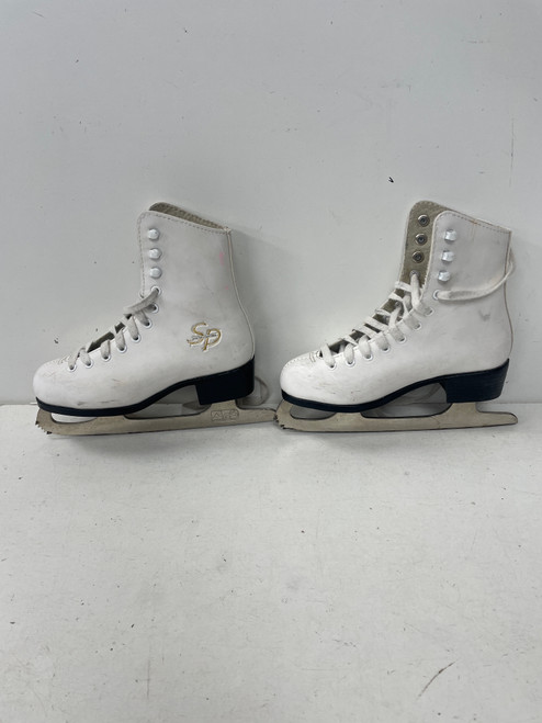 Vist Large View of Product Image Which is Used CCM 30 Girls Figure Skate White Junior 01