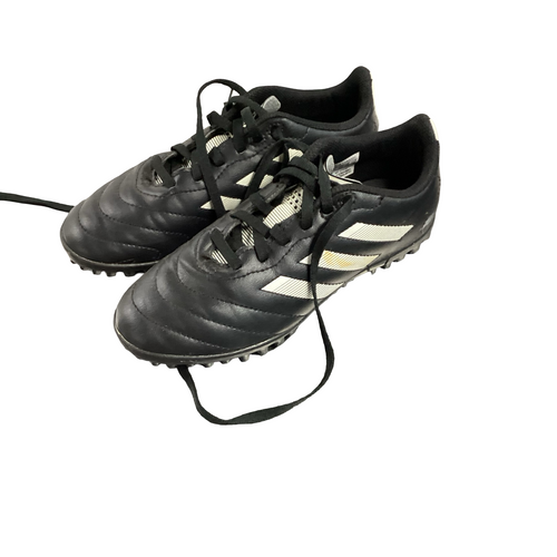 Vist Large View of Product Image Which is Used Adidas Soccer Indoor Shoes Black Junior 02.5