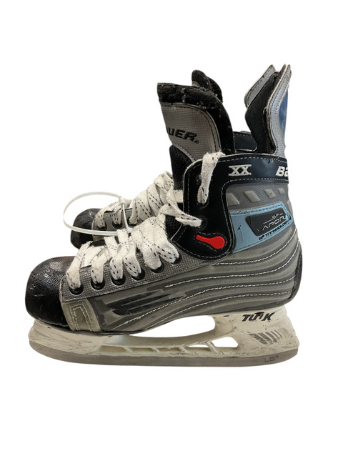 Vist Large View of Product Image Which is Used Bauer VAPOR XX SZ 4 Intermediate Hockey Skate Intermediate 4.0