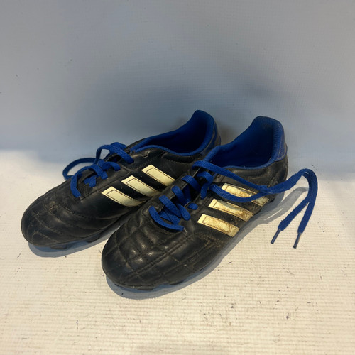 Vist Large View of Product Image Which is Used Adidas Soccer Cleats Black Junior 03