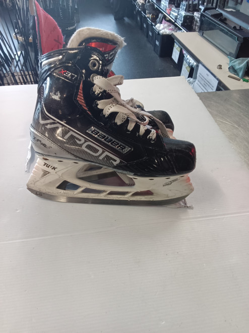 Vist Large View of Product Image Which is Used Bauer VAPOR X3.7 Senior Hockey Skate Senior 5
