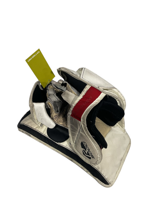 Vist Large View of Product Image Which is Used Bauer R5000 Senior Goalie Blocker White