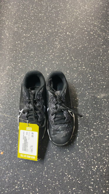 Vist Large View of Product Image Which is Used Nike FASTFLEX BB/SB Cleats Black Junior 01