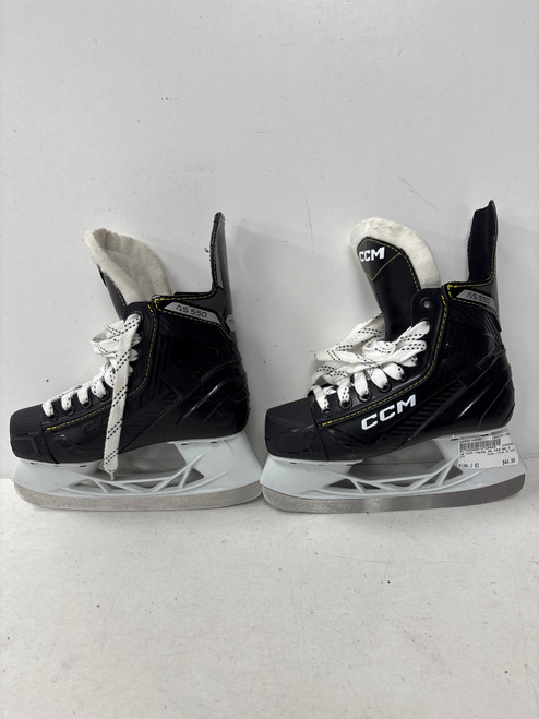 Vist Large View of Product Image Which is Used CCM TACKS AS 550 Junior Hockey Skate Junior 02