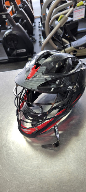 Vist Large View of Product Image Which is Used Cascade S Lacrosse Helmet Black One Size