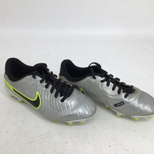 Vist Large View of Product Image Which is Used Nike TIEMPO JR 5.0 SOCCER CLEATS Soccer Cleats Silver Junior 05